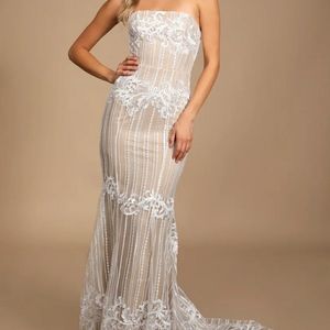 Lulus Wedding / Prom / Formal Maxi Dress